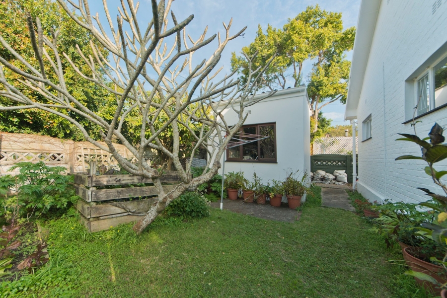 3 Bedroom Property for Sale in Leisure Isle Western Cape